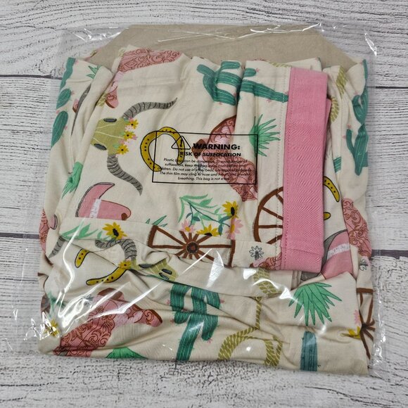 Little Sleepies Pink Ready To Rodeo two piece short sleeve & shorts pj set 5/6 - Picture 3 of 3